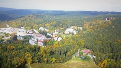 VÝHODNÉ RODINNÉ JÍZDNÉ